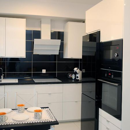 Apartamenty Uniejow "Prywatne Kapiele Termalne" Kültér fotó