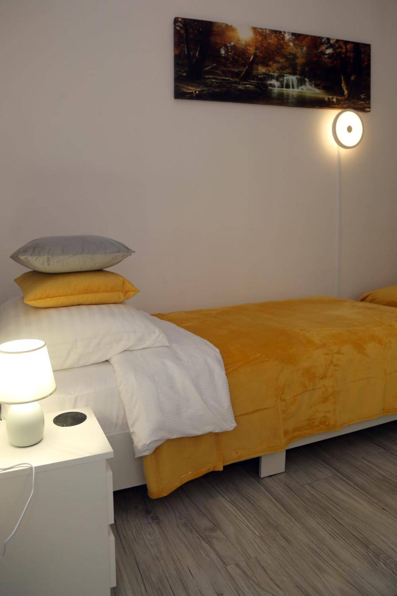 Apartamenty Uniejow "Prywatne Kapiele Termalne" Kültér fotó